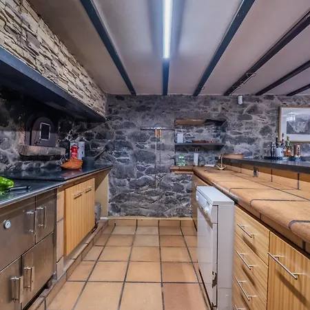 Casa Da Levada Dos Prazeres Hotel