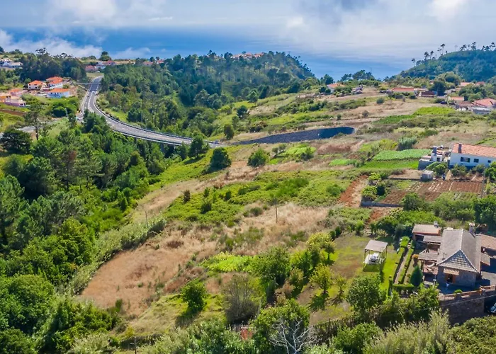Casa Da Levada Dos Prazeres Hotel